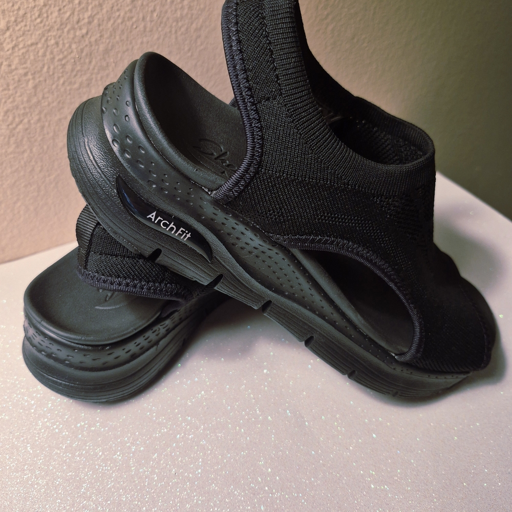 Sketchers Women's Black City Catch Arch Fit Stretch Pull On Sandals Size 9 - Picture 3 of 7